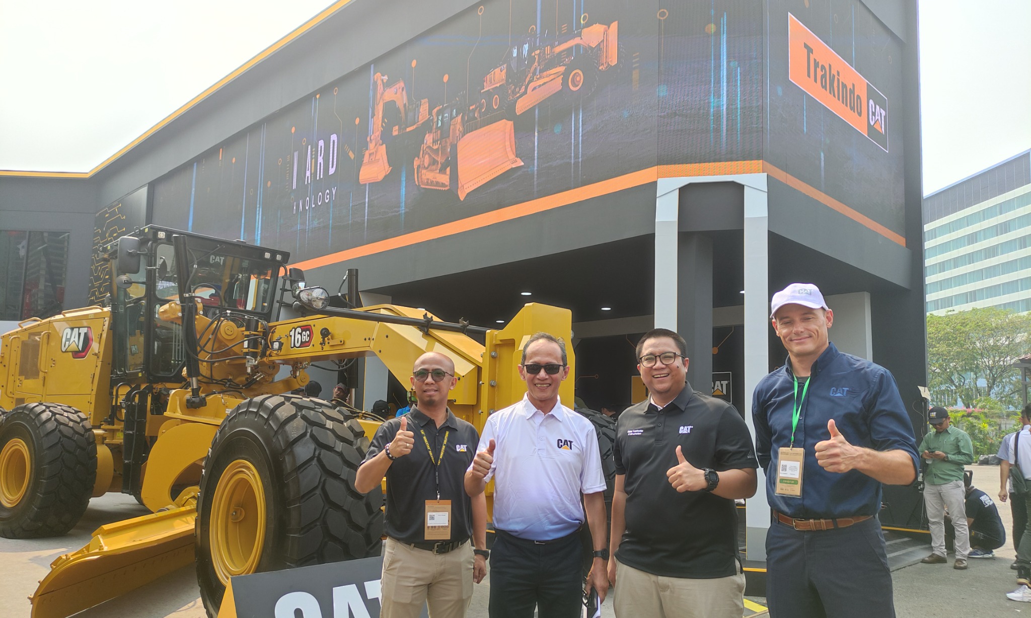 PT Trakindo Luncurkan Alat Berat Baru Motor Grader Cat 16 GC