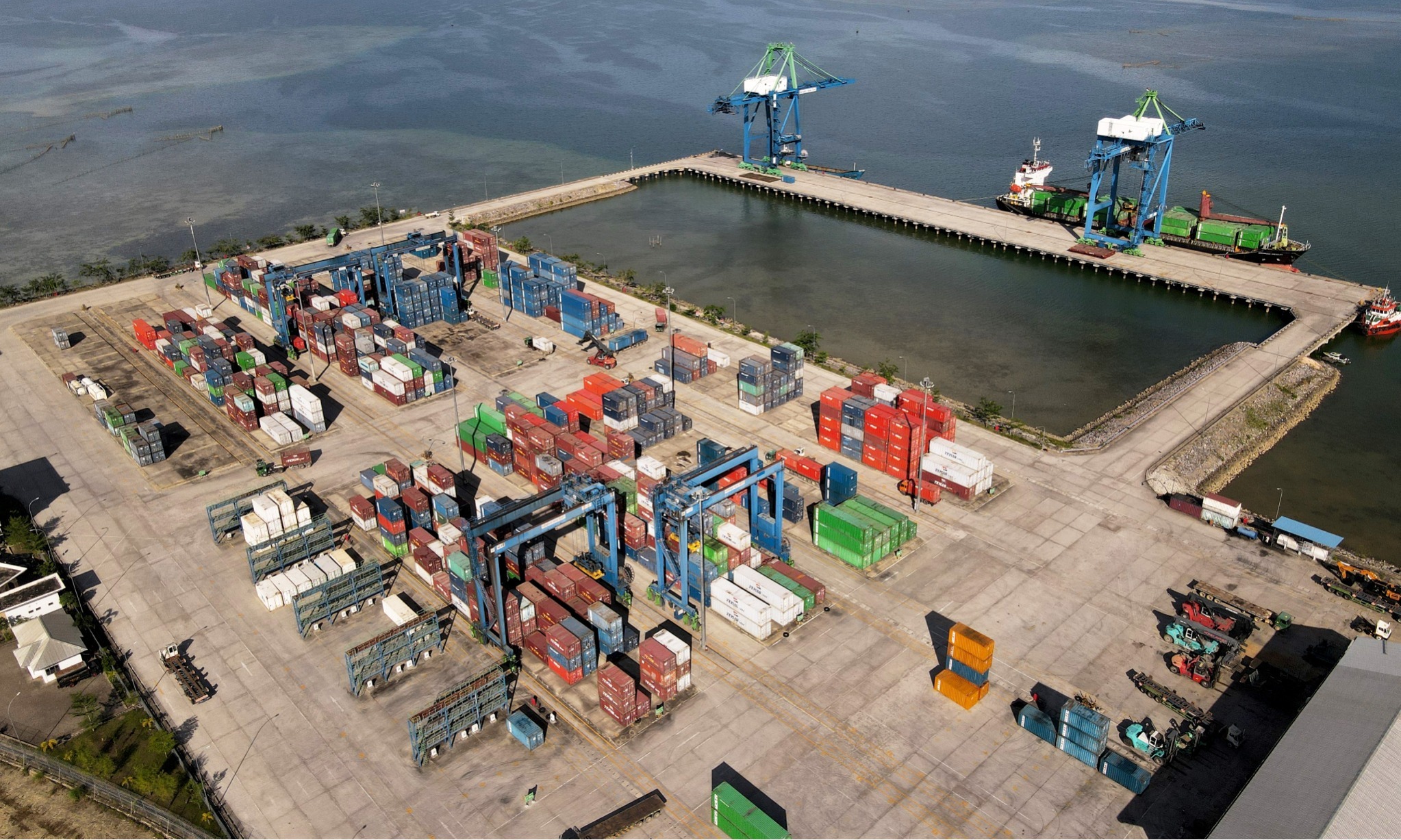 Peran Pelindo dan Era Baru Biaya Logistik untuk Indonesia Emas 2045