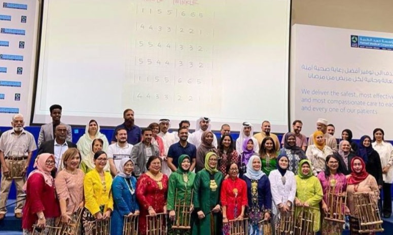 Mengenalkan Angklung Sebagai Terapi Demensia