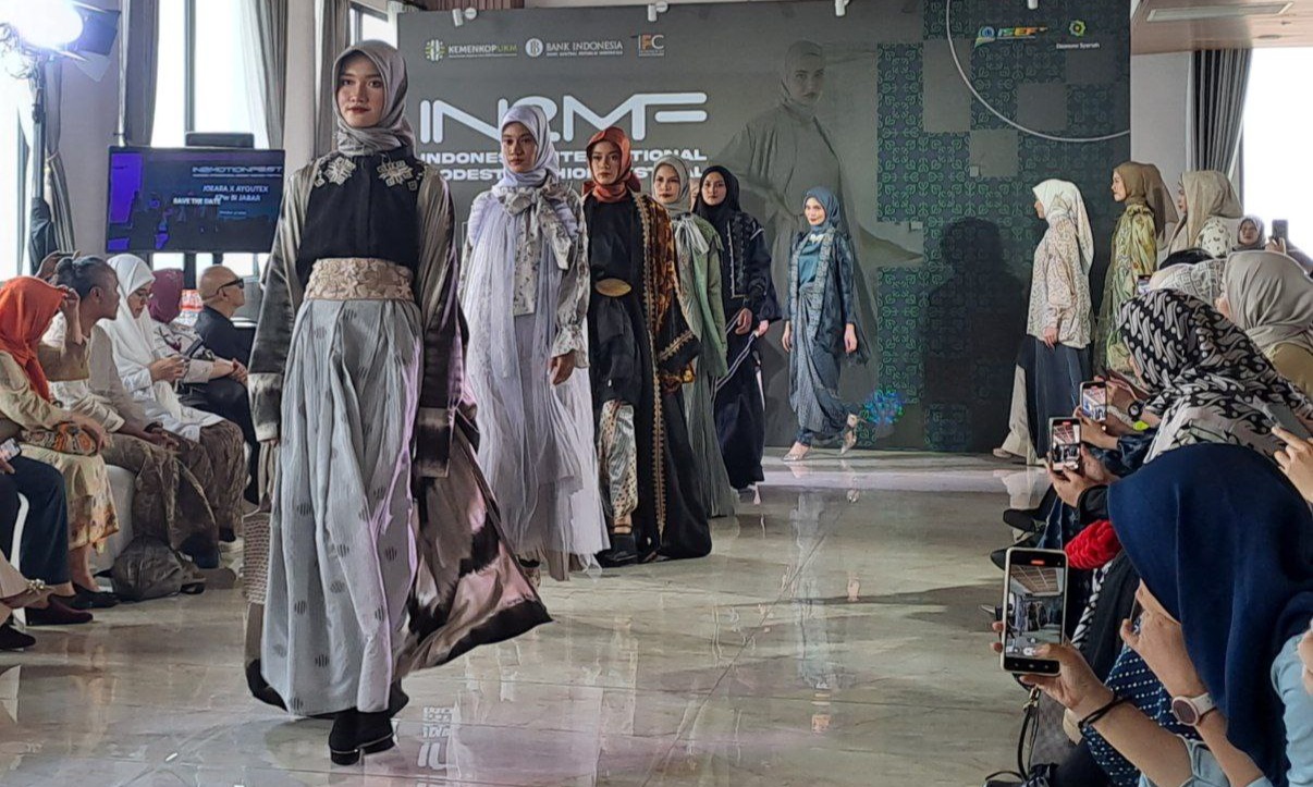 Angkat Wastra Nusantara Pada Busana Modest, IN2MF Kembali Hadir