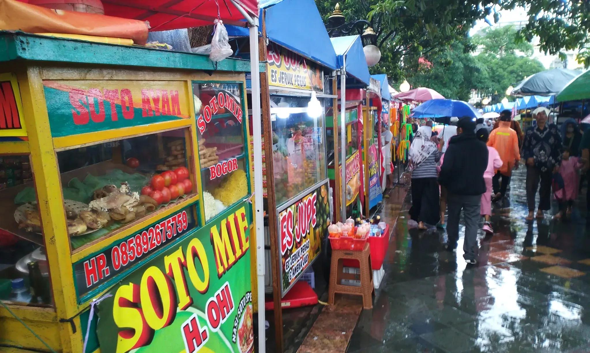 Rekomendasi 3 Lokasi Street Food Di Bogor Selain Suryakencana