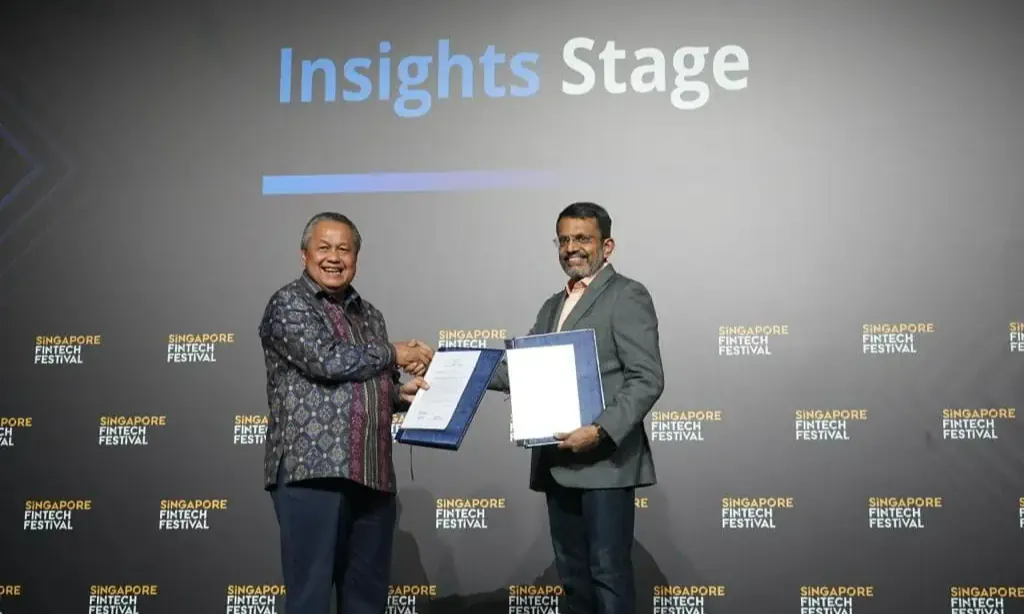 Sah! QRIS Sudah Bisa Dipakai di Singapura