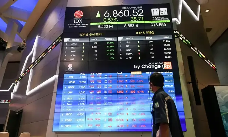 Bursa Sepekan Ditutup Bervariasi, IHSG Naik 2,47%