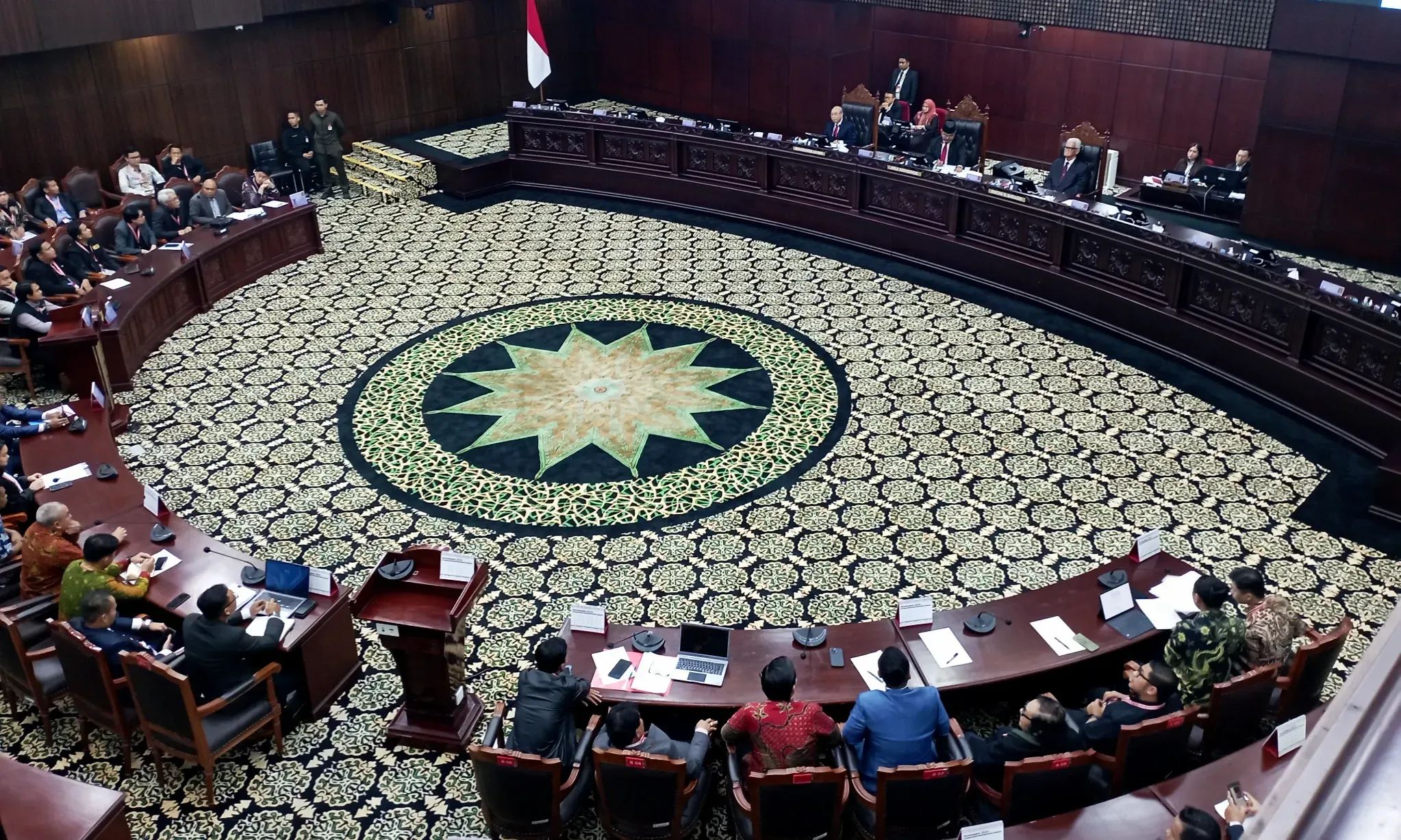 Utak-atik Strategi Menegakkan Etik