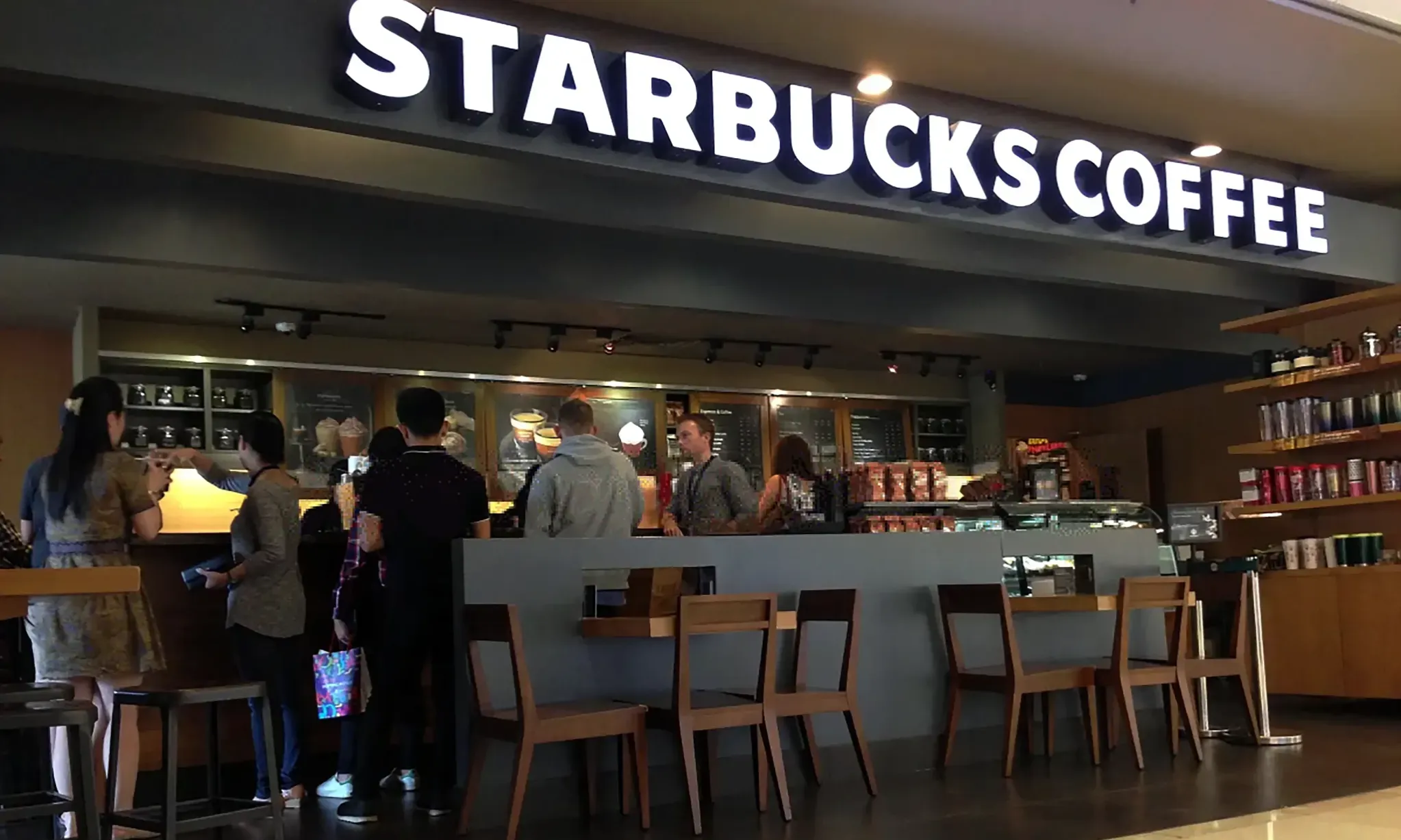 Lima Waralaba <i>Coffee Shop</i> Tersukses Di Dunia