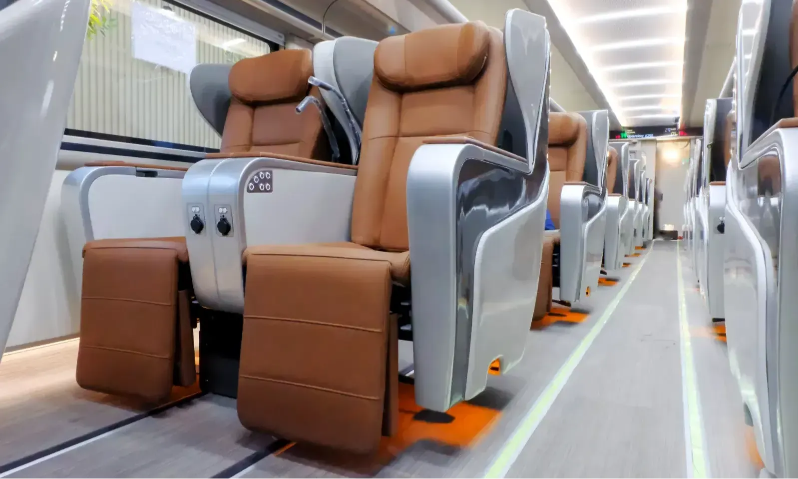 Angka Pengguna Kereta Api Moncer Sepanjang Libur Nataru 2023