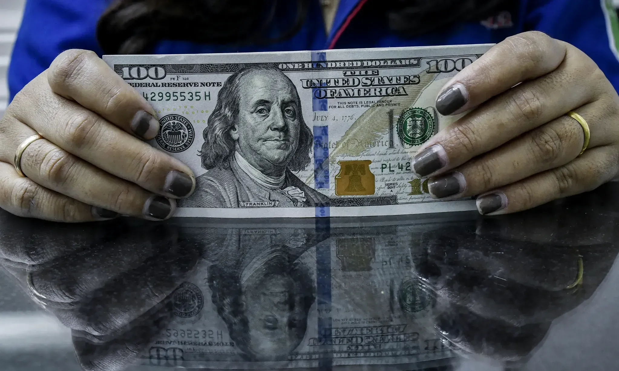 Sudahi Reli Positif, Asing Lepas Portofolio Lokal Rp1,61 T Pekan Ini