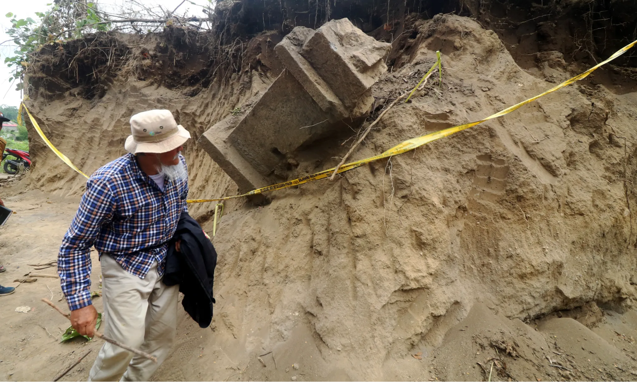 Tapal Batas Zaman Raja Kertajaya Tahun 1123 Ditemukan