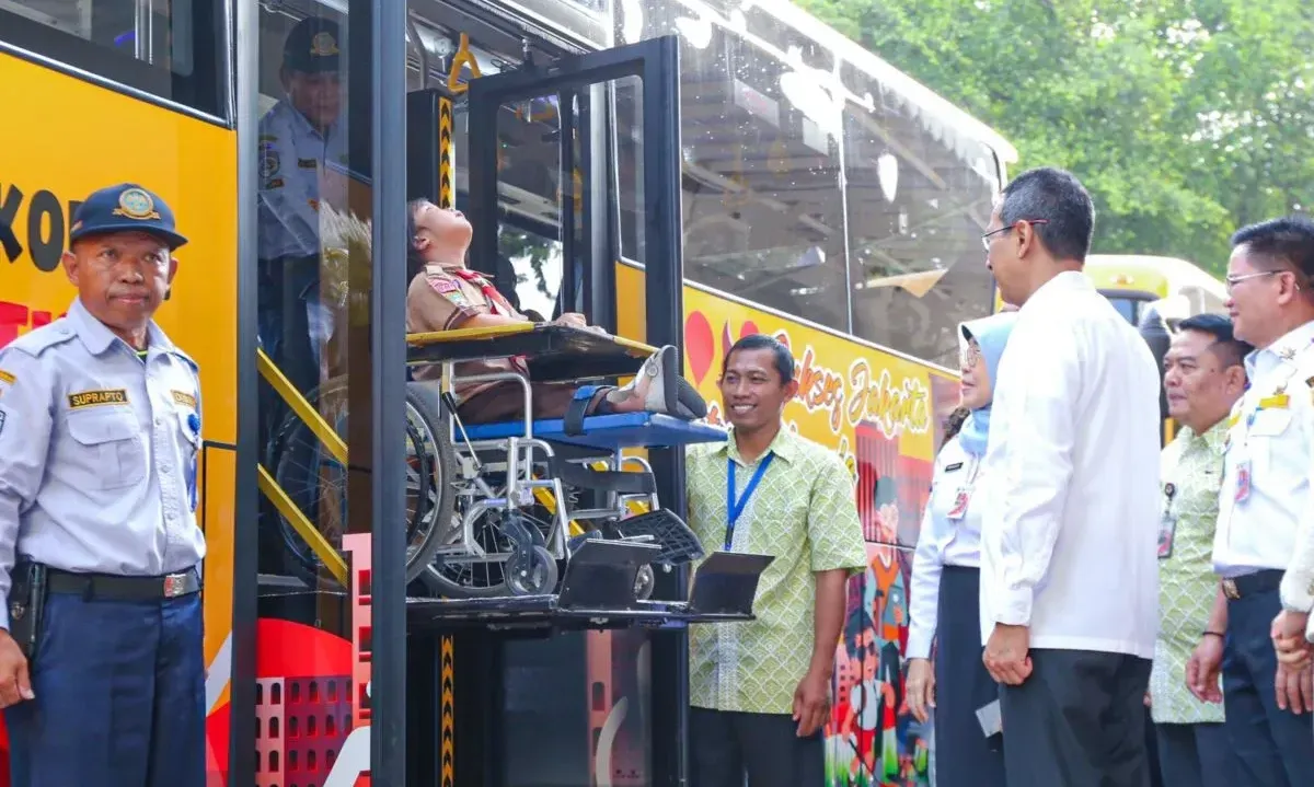 Dishub DKI Luncurkan Lima Bus Sekolah Khusus Siswa Disabilitas