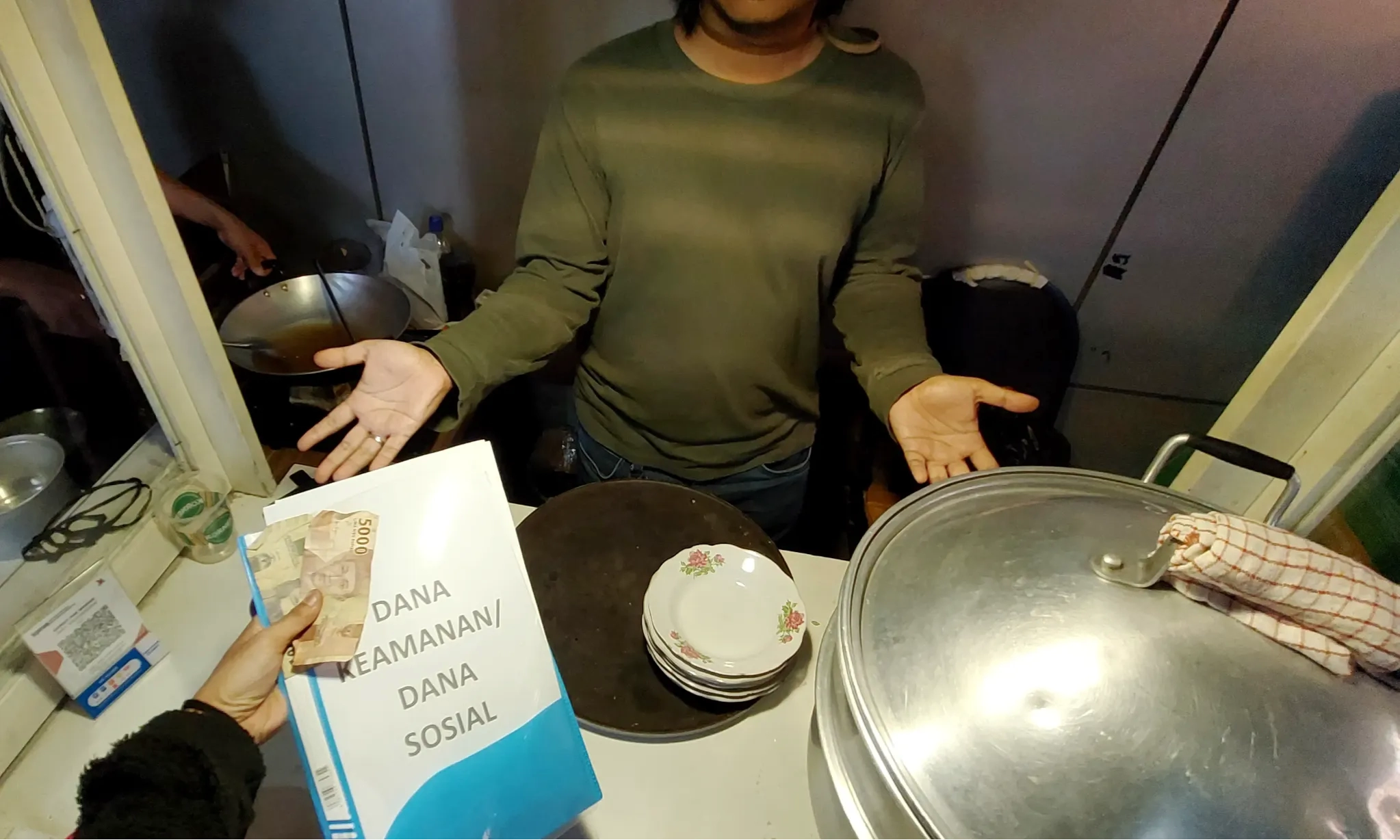 Pungli, Momok Ekonomi Berbiaya Tinggi RI