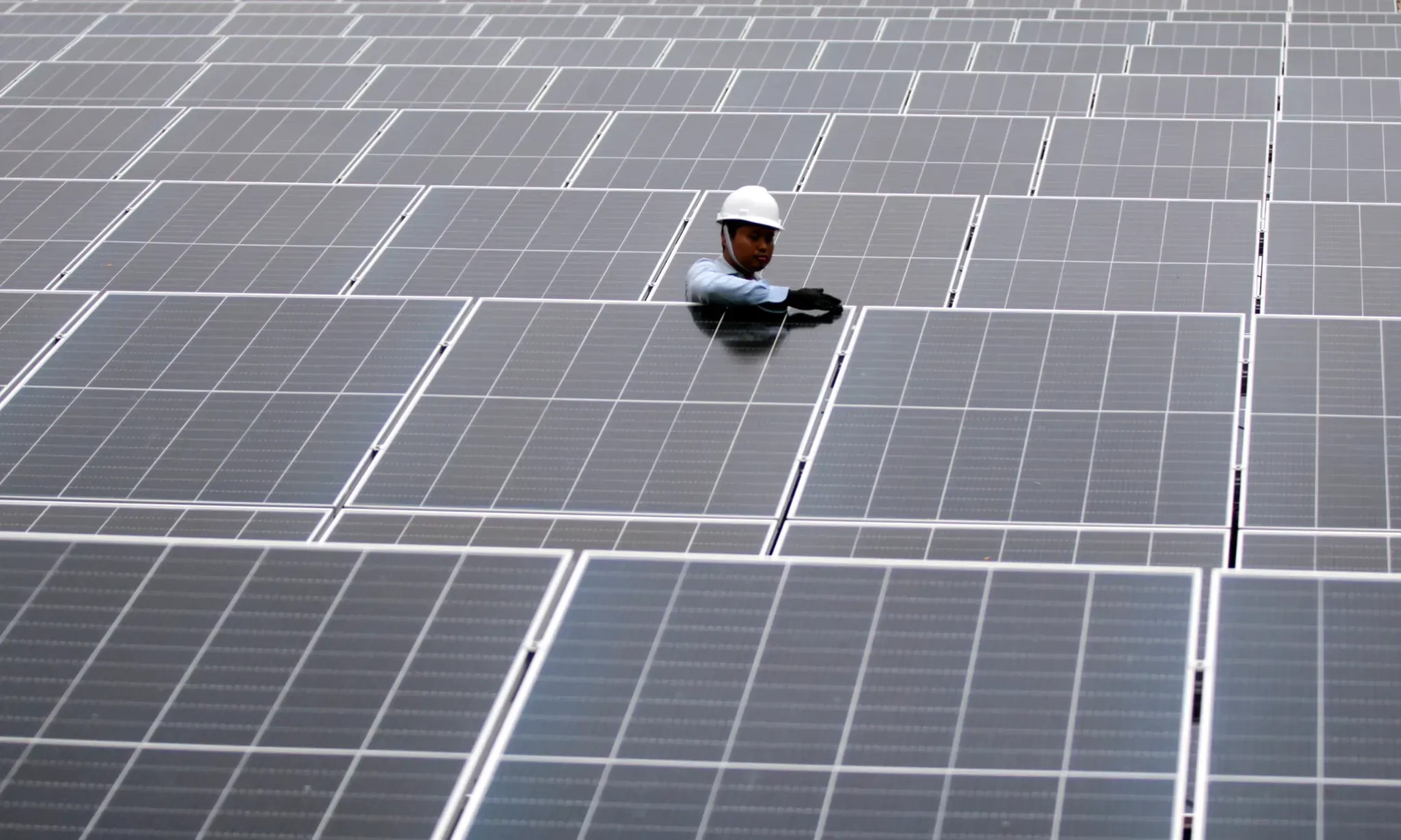 AESI: Permen Baru PLTS Atap Tak Menarik Perhatian Rumah Tangga