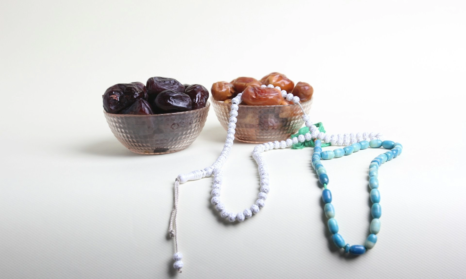 Menelisik Asal-Usul Budaya Menunggu Berbuka, Ngabuburit