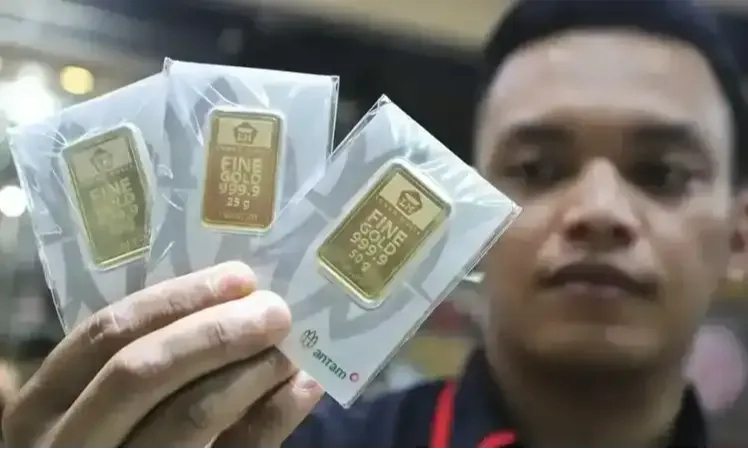 Harga Emas Antam Hari Ini Tembus Rp1.210.000 Per Gram