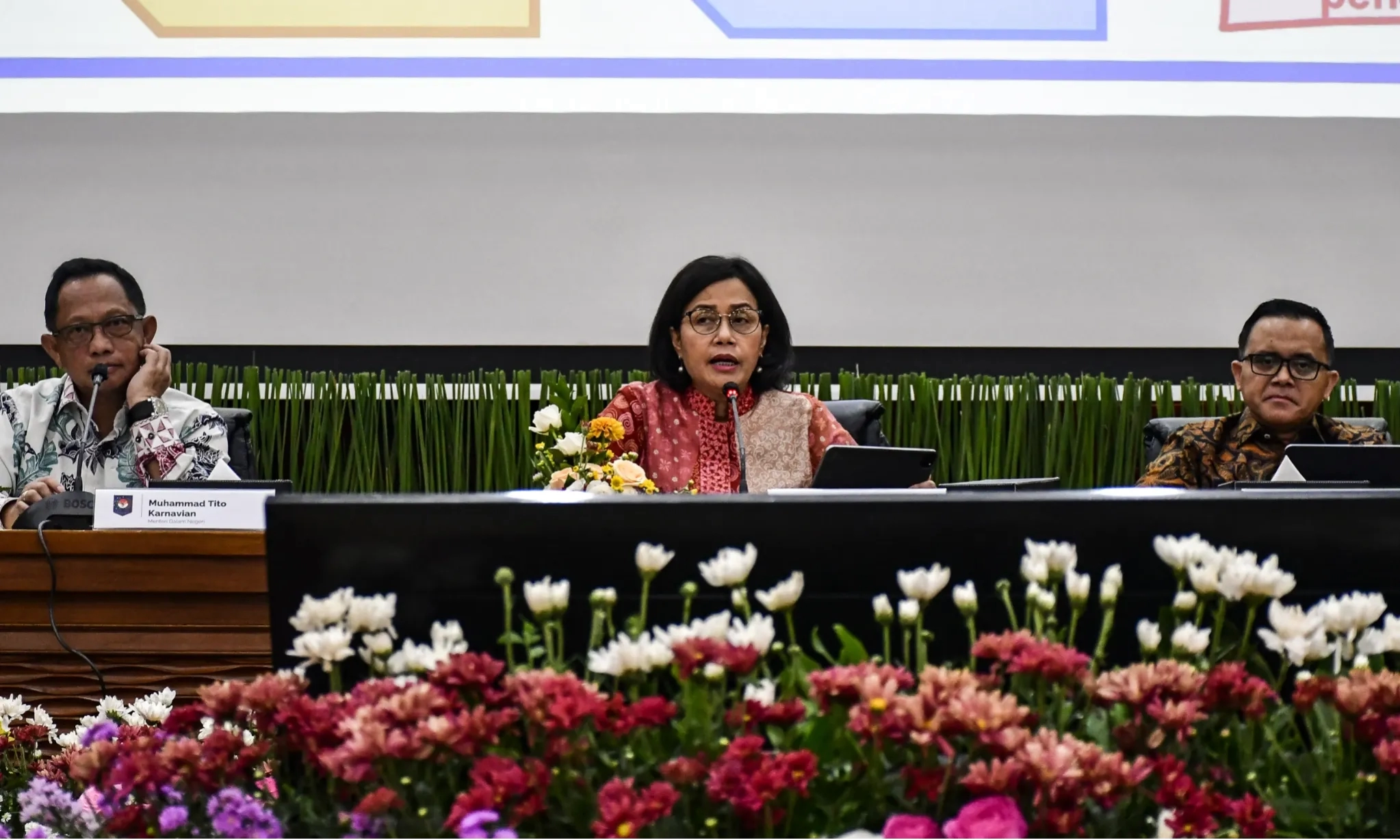 Menkeu Dorong Penerima THR dan Gaji Ke-13 Belanja Produk Lokal