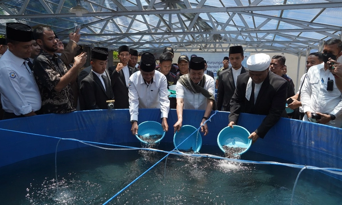KKP Dorong Budidaya Ikan Sistem Bioflok di Pondok Pesantren