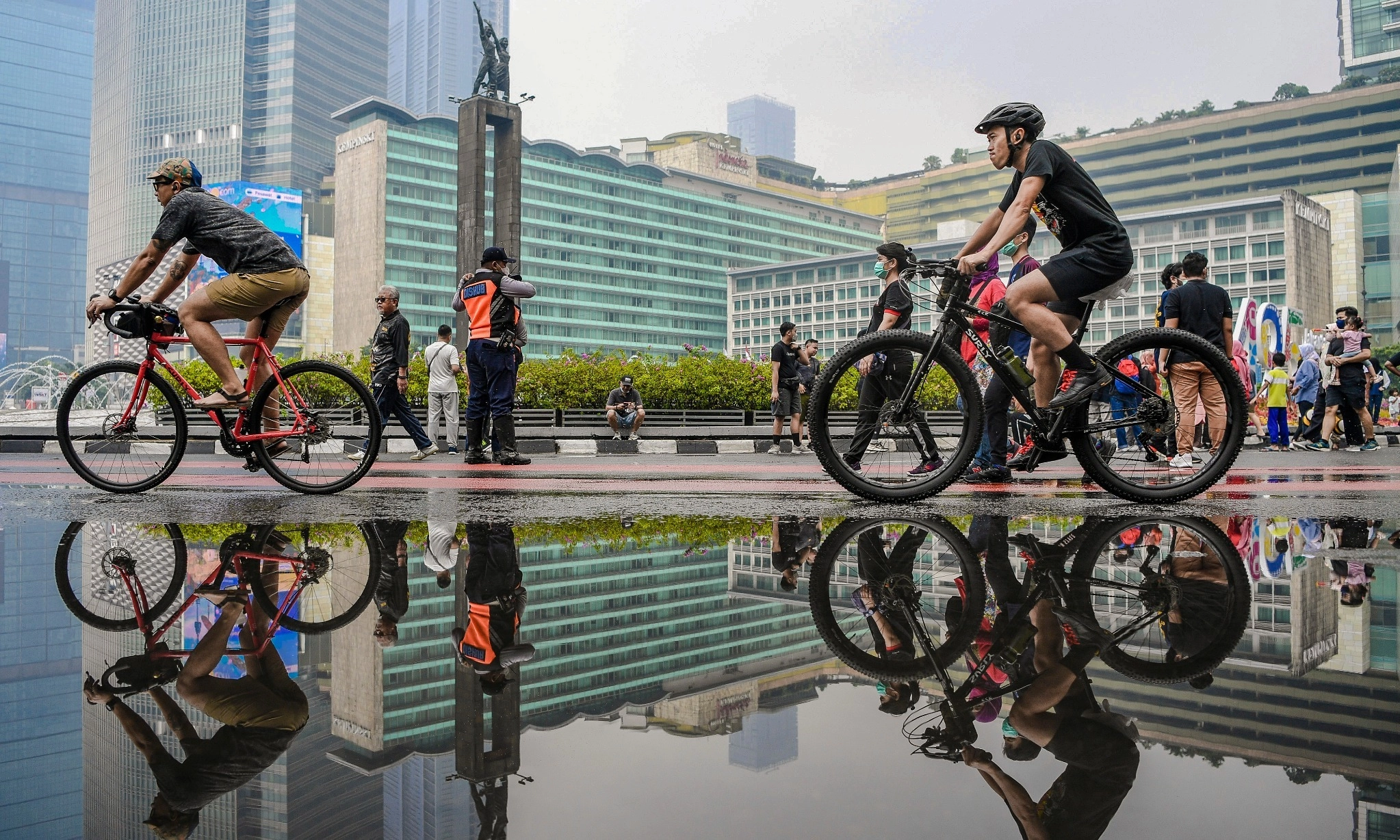 <p><em>Car Free Day&nbsp;</em>Di Jakarta Ditiadakan Hingga 14 April</p>