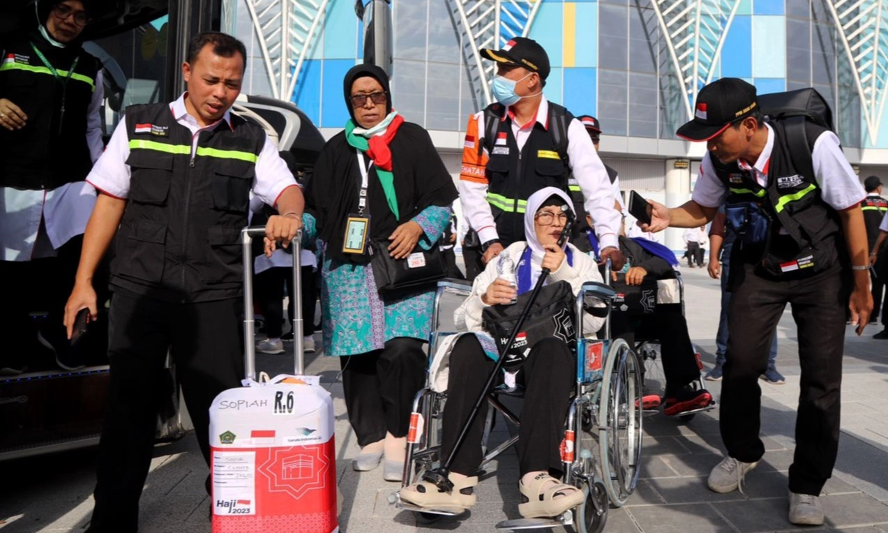 <p>Seremonial Pelepasan Haji Maksimal 30 Menit</p>