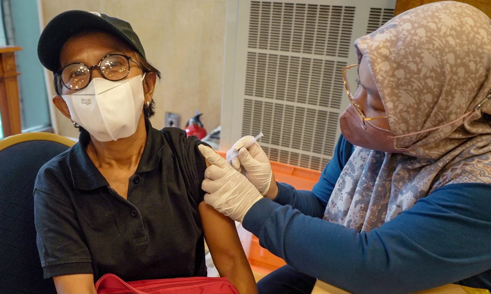 <p id="isPasted">Pakar: Tak Ada Efek Samping Vaksin Covid-19 Di Indonesia</p>