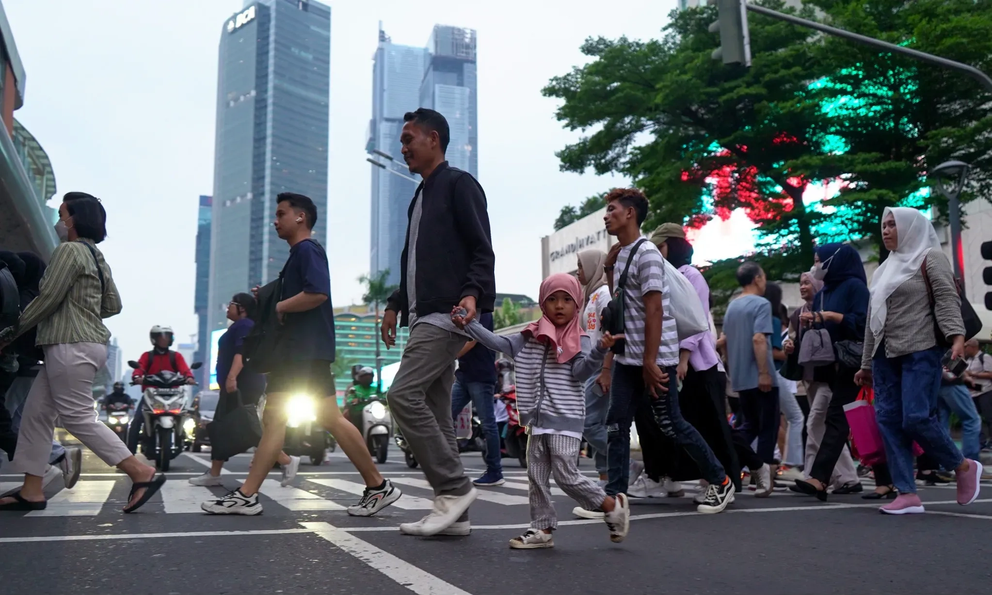 <p>Di Bawah Nasional, Ekonomi Jakarta Tumbuh 4,78%</p>