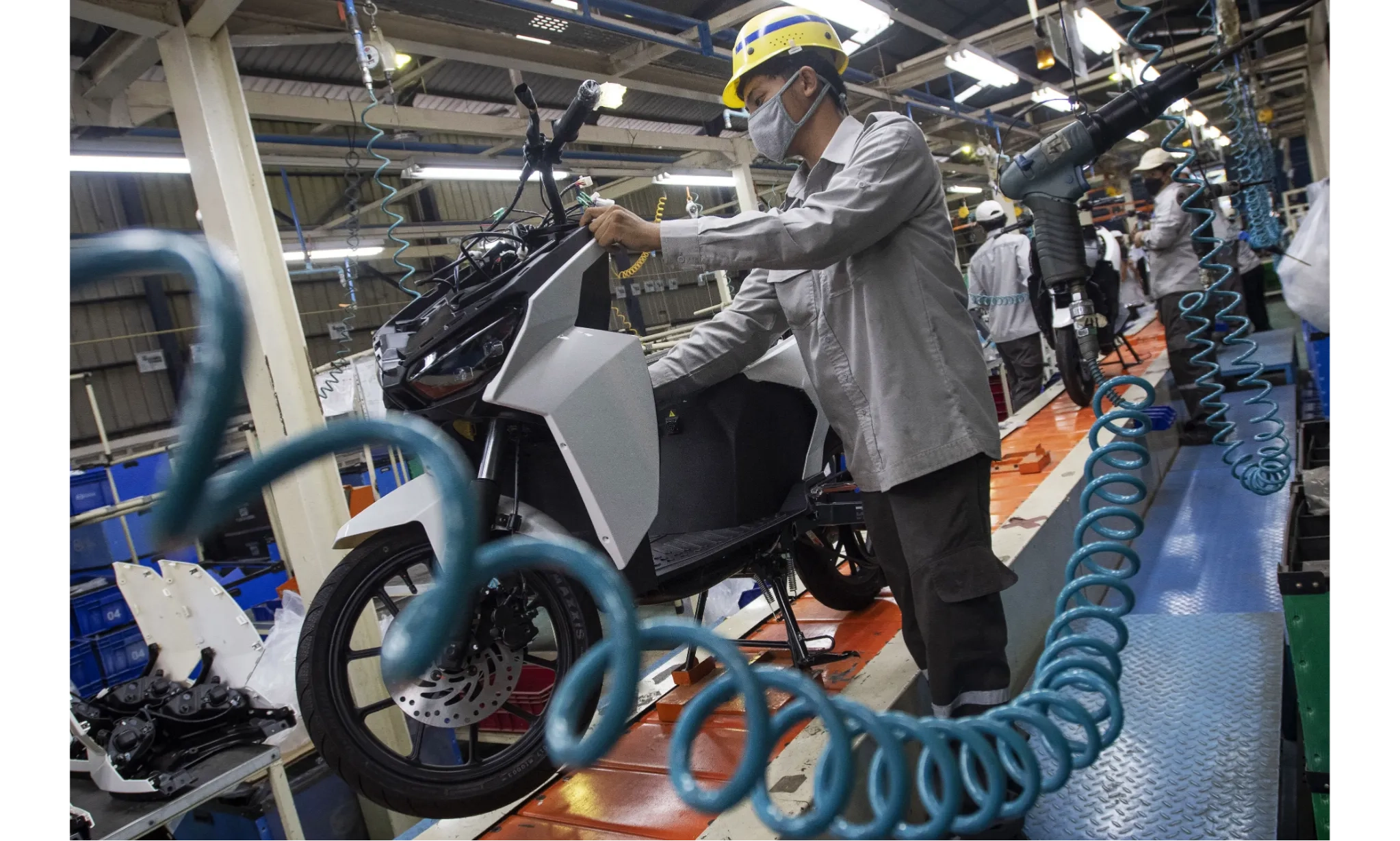 <p>Pabrik Motor Listrik Baru di RI Diharapkan Jadi Pemantik Pengusaha Otomotif</p>