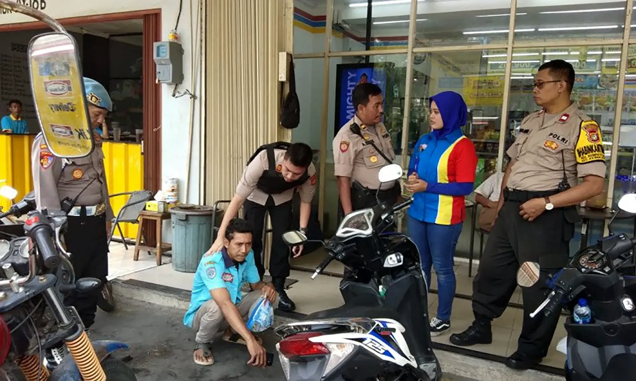 <p>Dishub DKI Ancam Sidang Di Tempat Juru Parkir Liar</p>