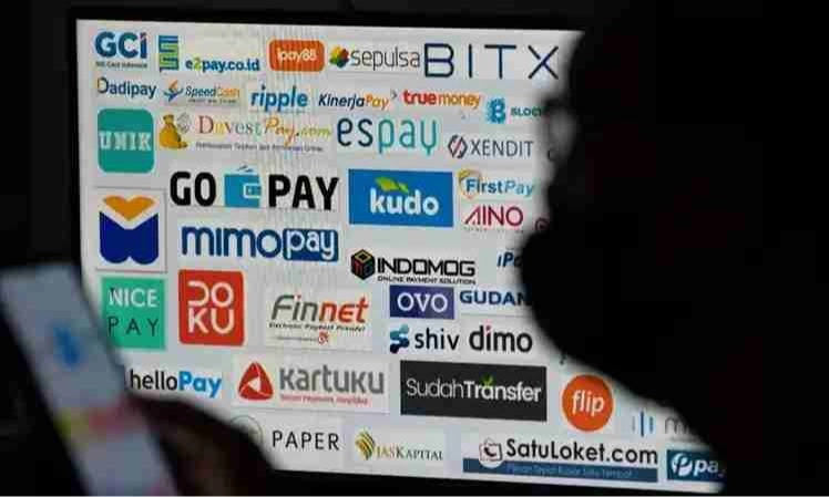 <p>Digitalisasi Keuangan Kunci Pertumbuhan Ekonomi RI 2024-2025</p>