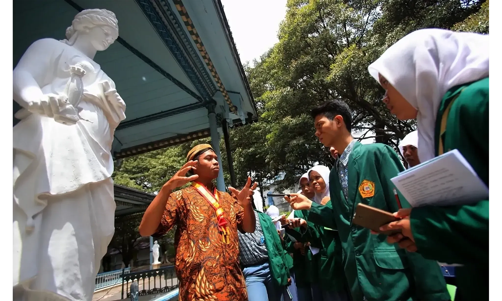 <p>Pemda Ramai-ramai Larang <em>Study Tour</em> Ke Luar Daerah</p>