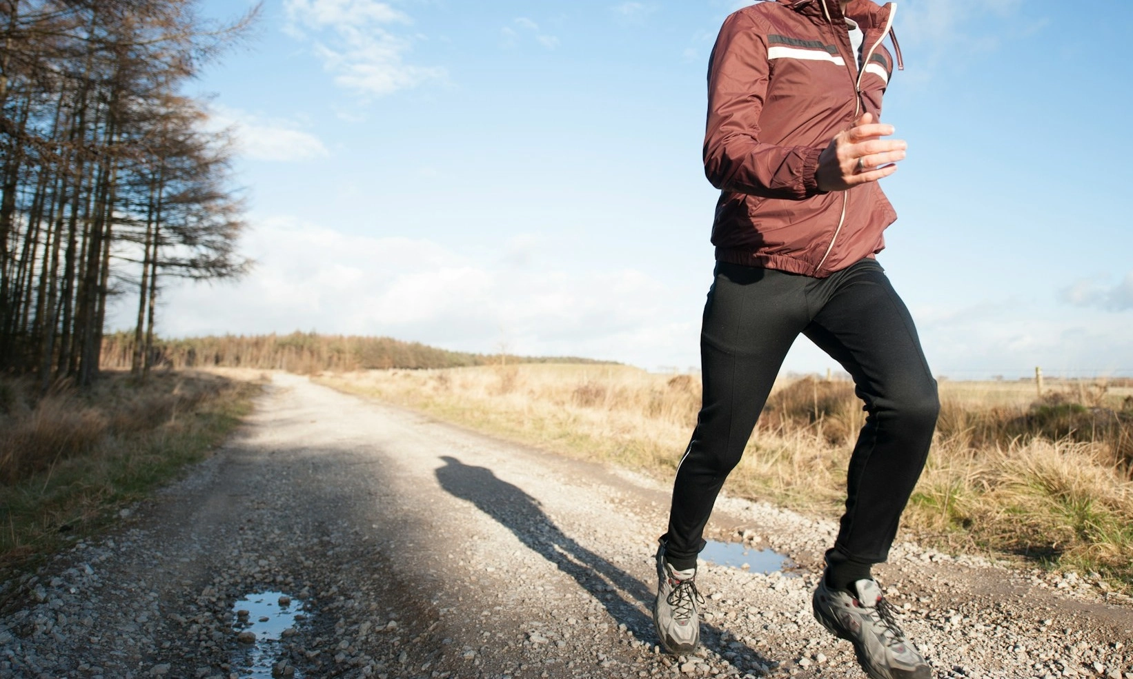 <p>Cuaca Panas, Pahami Pentingnya Kecukupan Cairan Saat Olahraga&nbsp;</p>
