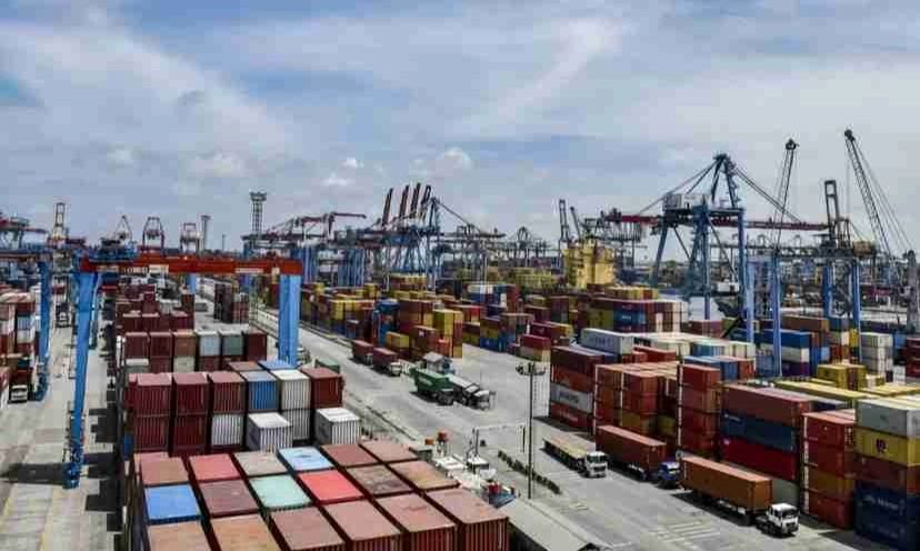 <p>BPS: Surplus Dagang April 2024 Turun Ke US$3,56 M</p>