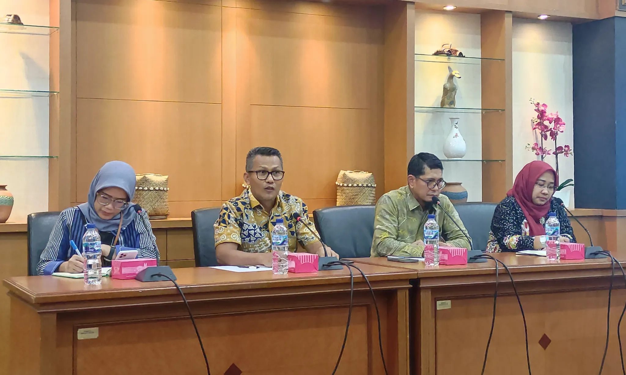 <p>Kemenperin Bantah Jadi Pemicu Kontainer Barang Impor Numpuk Di Pelabuhan</p>