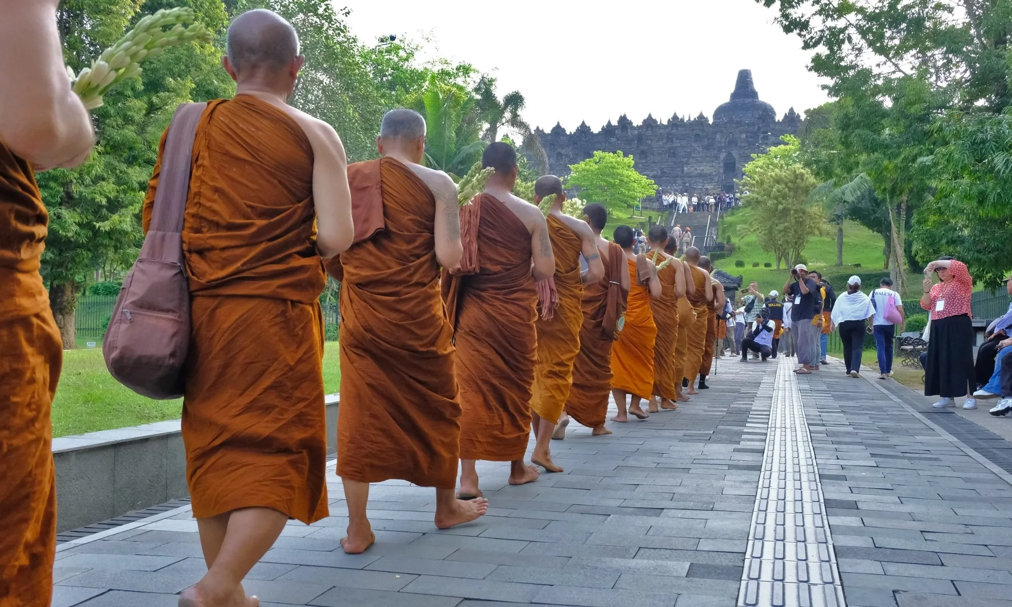 <p>Tri Suci Waisak Bidik 300 Ribu Wisatawan Di Borobudur</p>