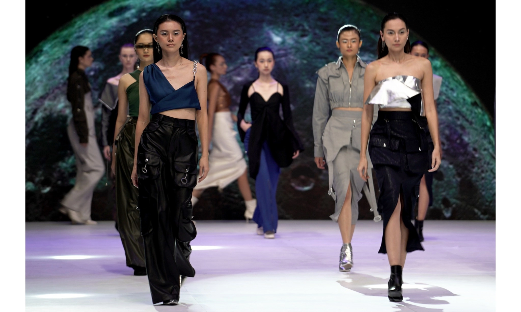 <p>Jakarta Masih Akan Jadi Kiblat Fesyen Indonesia</p>