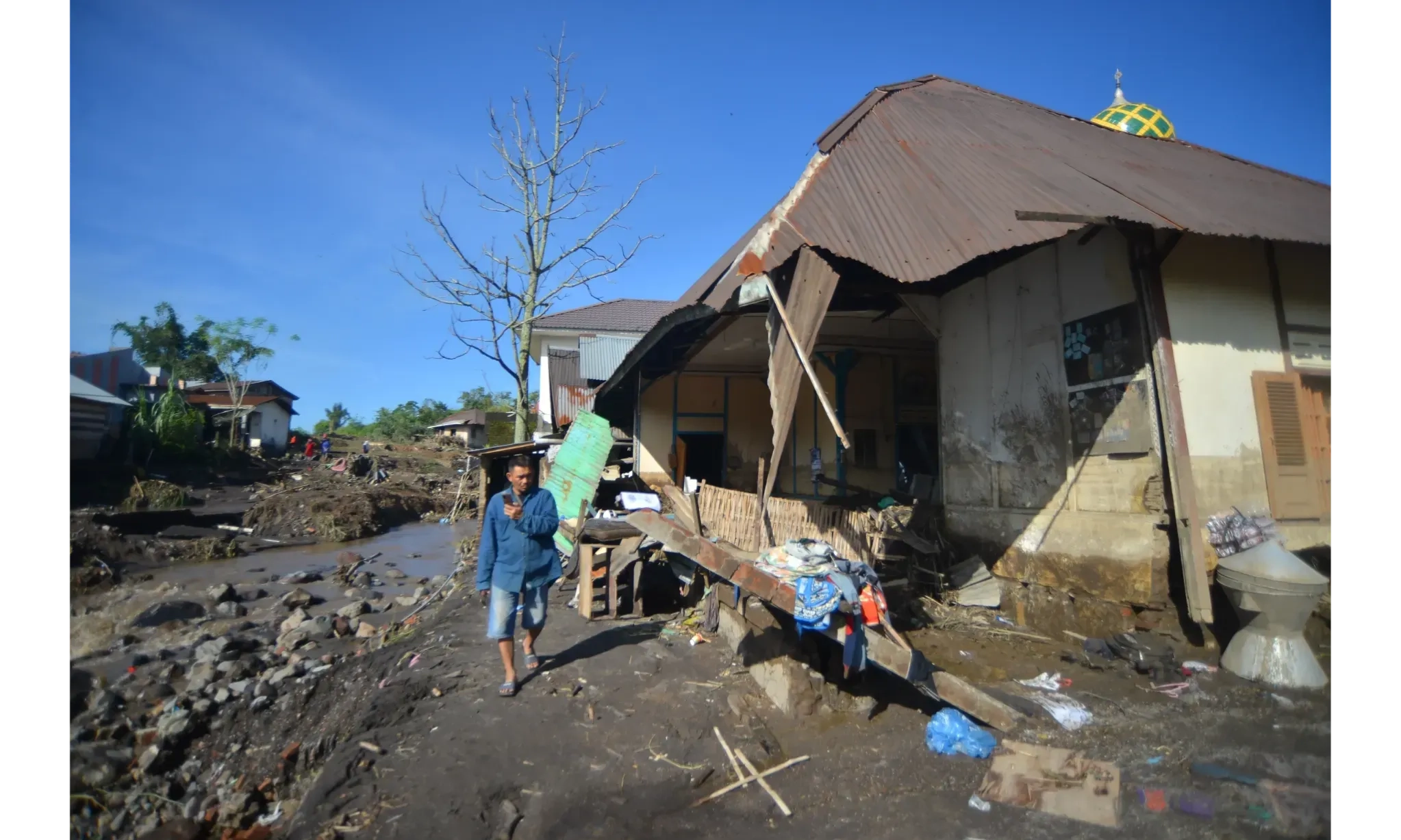 <p>PVMBG: Waspadai Potensi Banjir Bandang Susulan Marapi</p>
