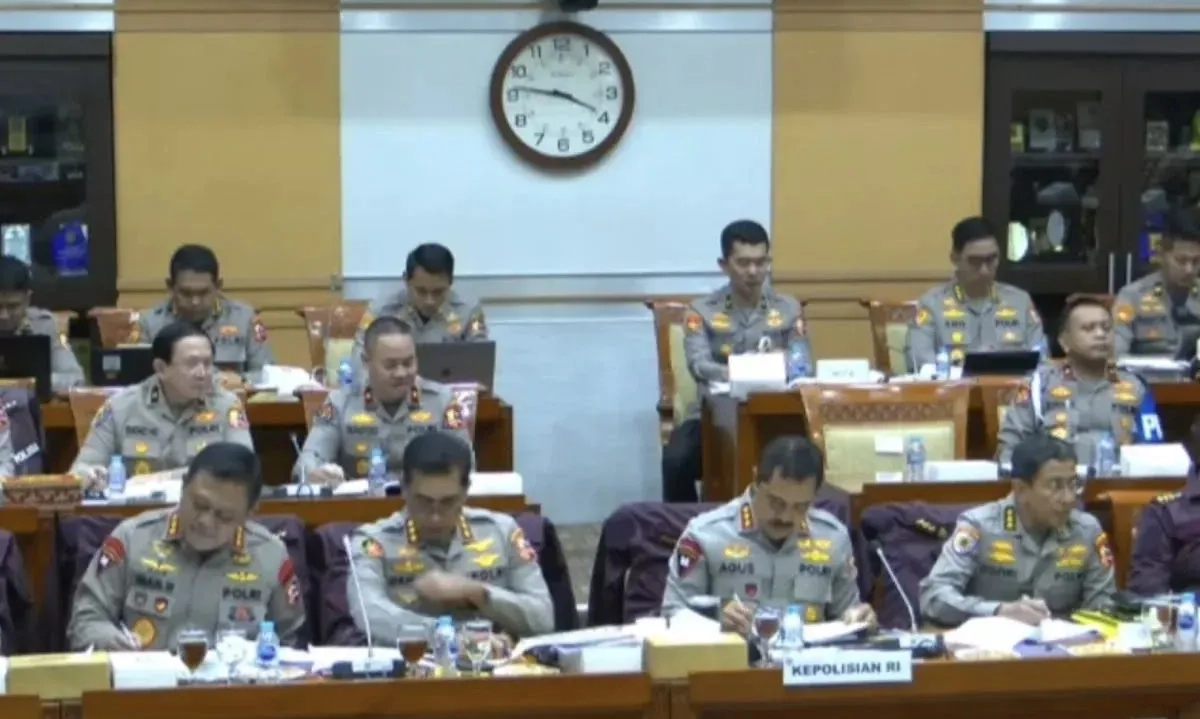 <p>Polri Usul Tambahan Anggaran Rp60 T Di 2025, Buat Gaji Hingga Renovasi Kantor Polisi</p>