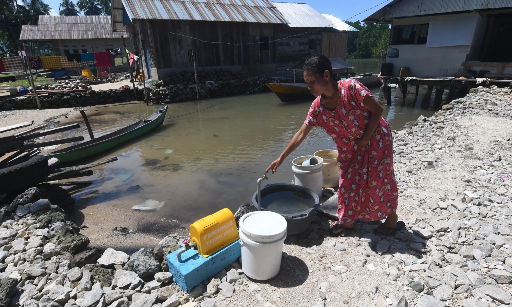 <p id="isPasted">Menkeu Soroti Kemiskinan Daerah Dengan Pertumbuhan Ekonomi Tinggi</p>