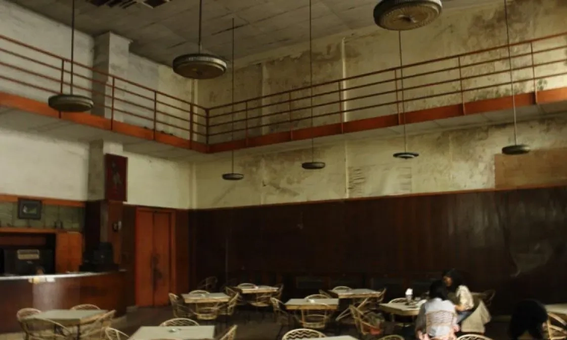 <p>Het Snoephuis, Tempat &#39;Nongkrong&#39; Bangsawan Belanda Tempo Dulu</p>