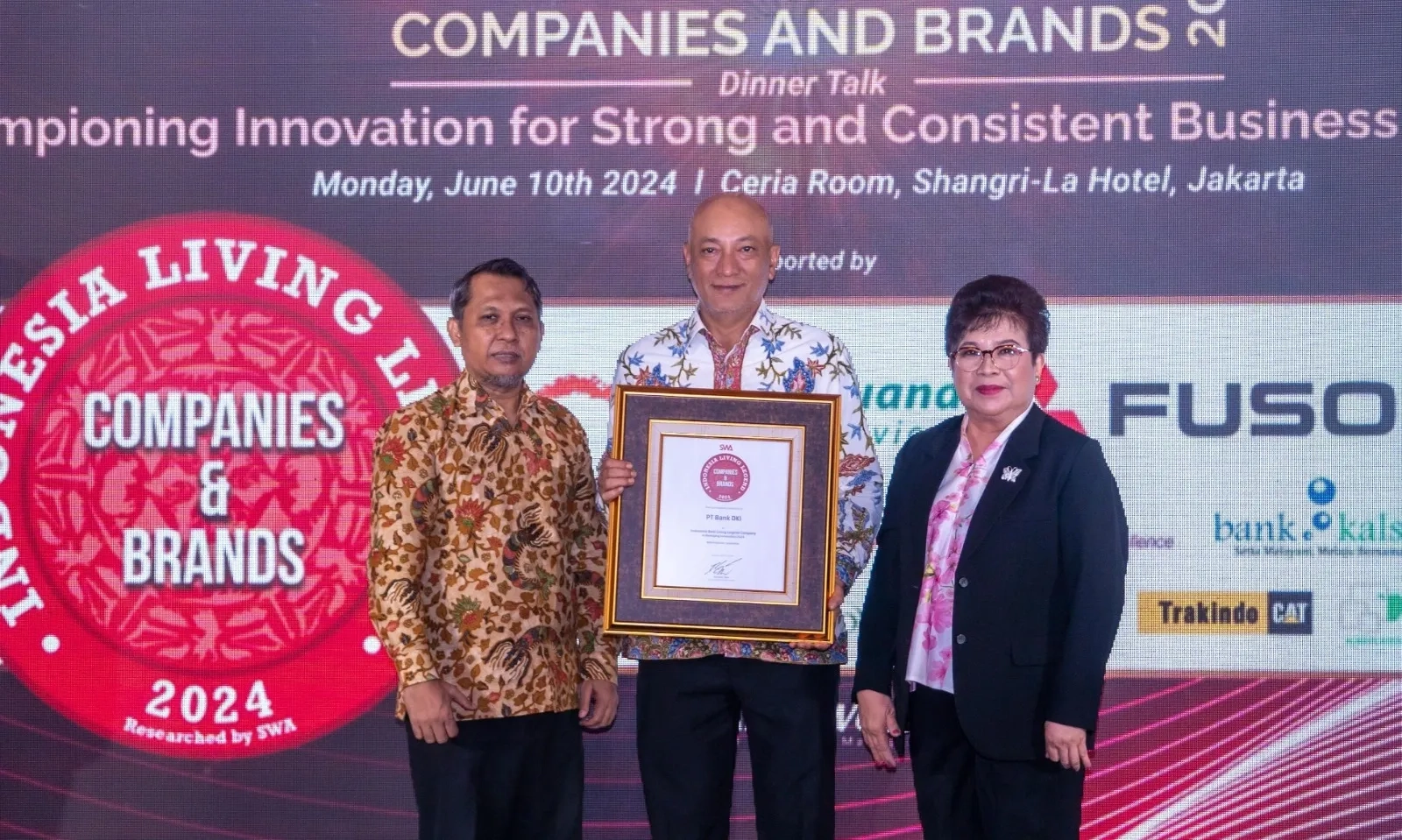 <p>Bank DKI Raih Indonesia Best Living Legend Company 2024</p>