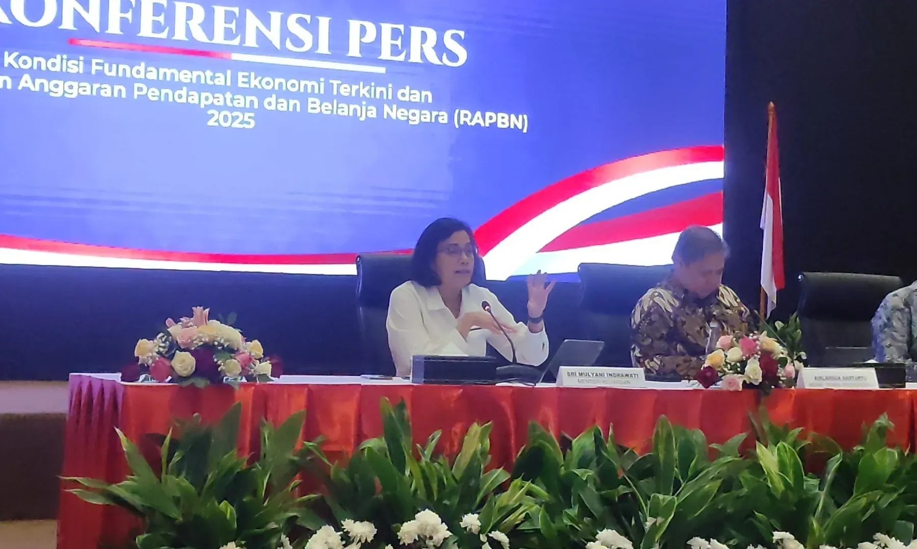 <p>Pertama Di 2024, Sri Mulyani: APBN Mei 2024 Defisit Rp21,8 T</p>