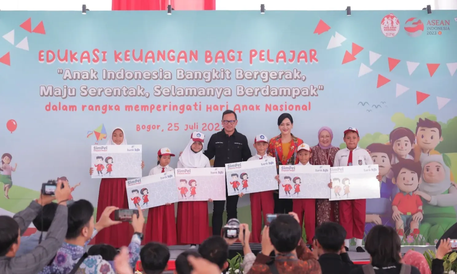 <p id="isPasted">OJK Minta Generasi Muda Jangan YOLO, FOMO, FOPO Dalam Keuangan</p>