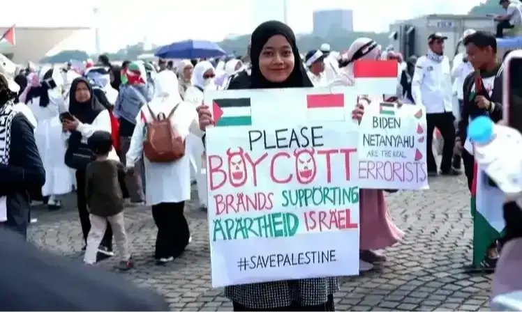 <p>Riset: Kampanye <em>&quot;</em><i id="isPasted"><em>Eyes on Rafah&quot;</em></i>&nbsp; Bikin Anjlok Penjualan <em>Brand&nbsp;</em>Terafiliasi Israel</p>