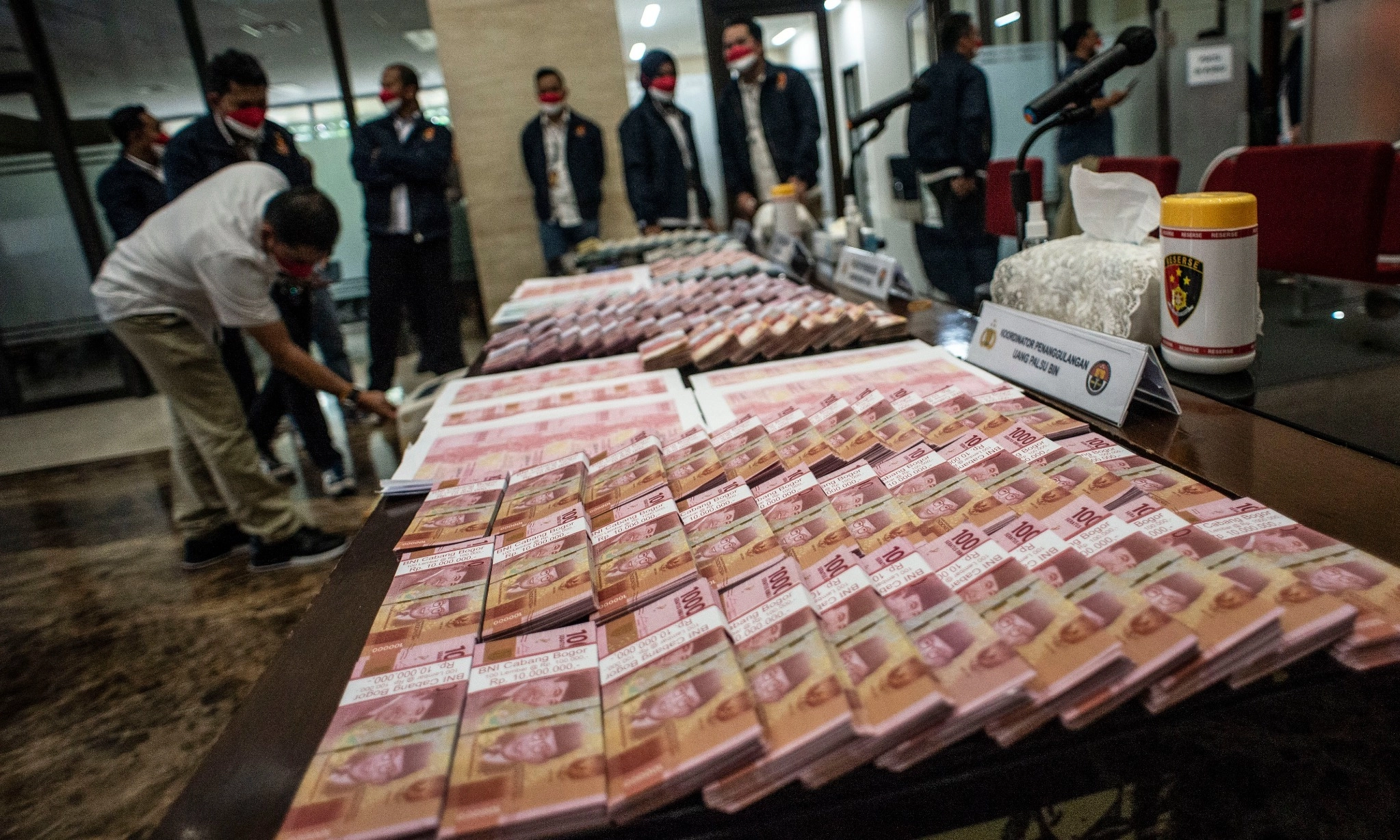 <p id="isPasted">Begini Loh Potensi AI Mengurangi Uang Palsu di Masyarakat</p>