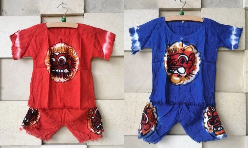 <p>Mengenal Asal-Usul Baju Barong Yang Jadi Ikon Oleh-Oleh Khas Bali</p>