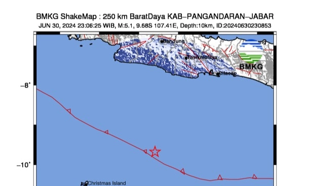 <p>Gempa Pangandaran Akibat Aktivitas Lempeng Indo-Australia</p>