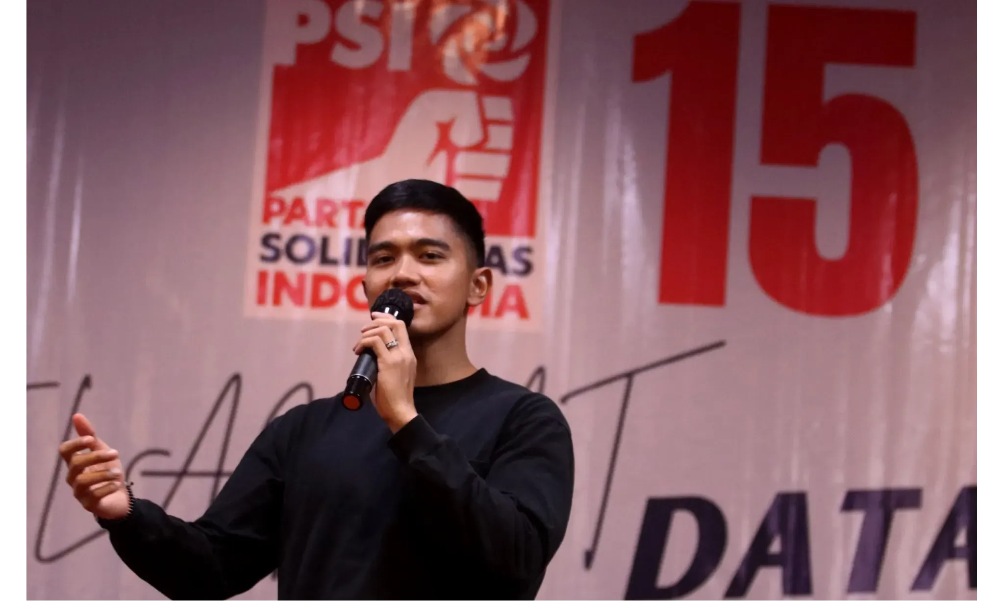 <p>Jagokan Kaesang di Pilkada Jateng, PDIP Dinilai Gagal Kaderisasi</p>