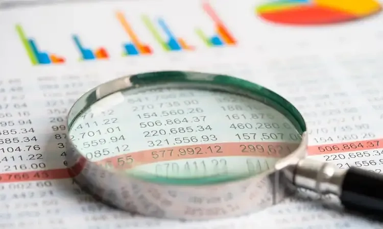 <p id="isPasted">Data Pinjol Masuk SLIK, Pengamat: Langkah Bagus Batasi Debitur Buruk</p>