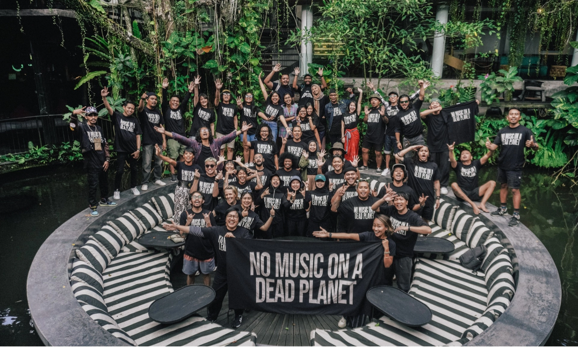 <p>Efek Rumah Kaca Hingga VoB Kompak Suarakan Krisis Iklim</p>