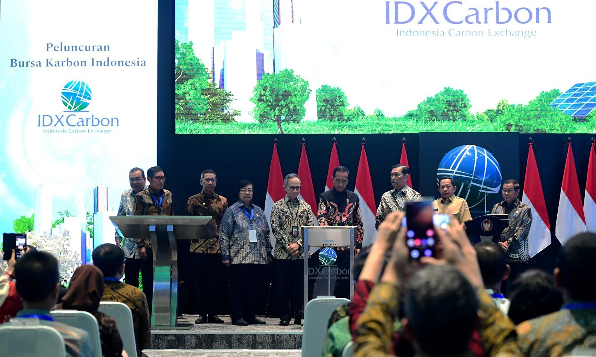 <p id="isPasted">Ini Upaya OJK Buat Perdagangan Bursa Karbon Makin Semarak</p>