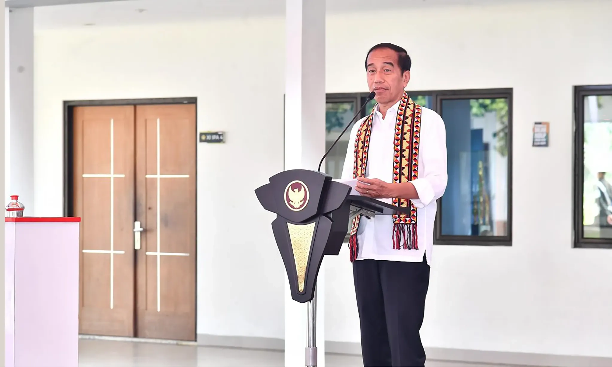 <p>Jokowi Soal Banyak Partai Dukung Bobby: Parpol Lihat Elektabilitas</p>