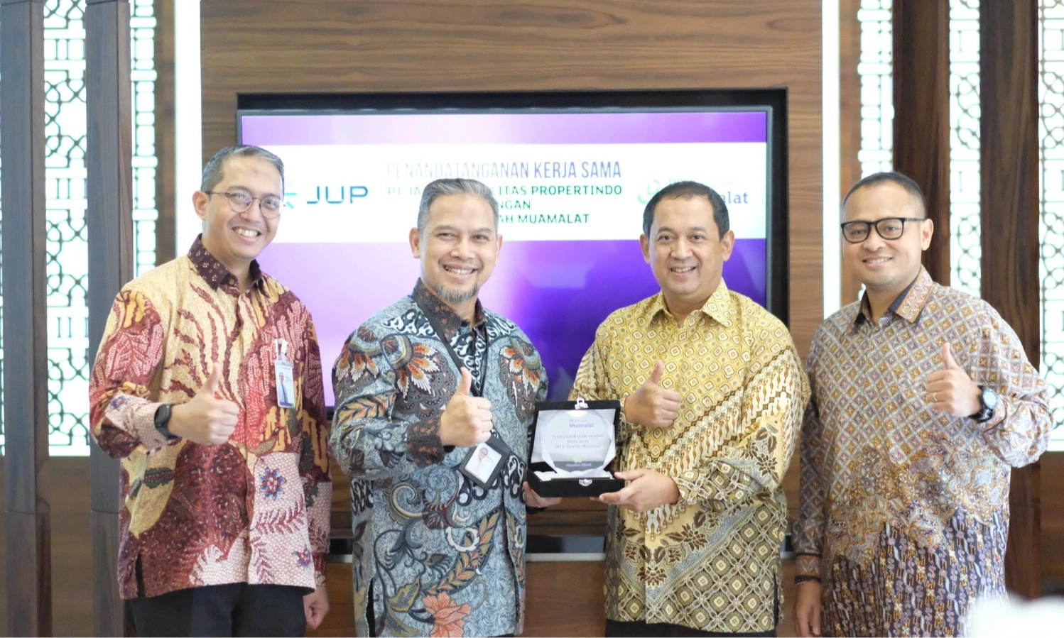 <p id="isPasted">DPLK Syariah Muamalat Jalin Kerja Sama dengan Anak Usaha Jakpro</p>