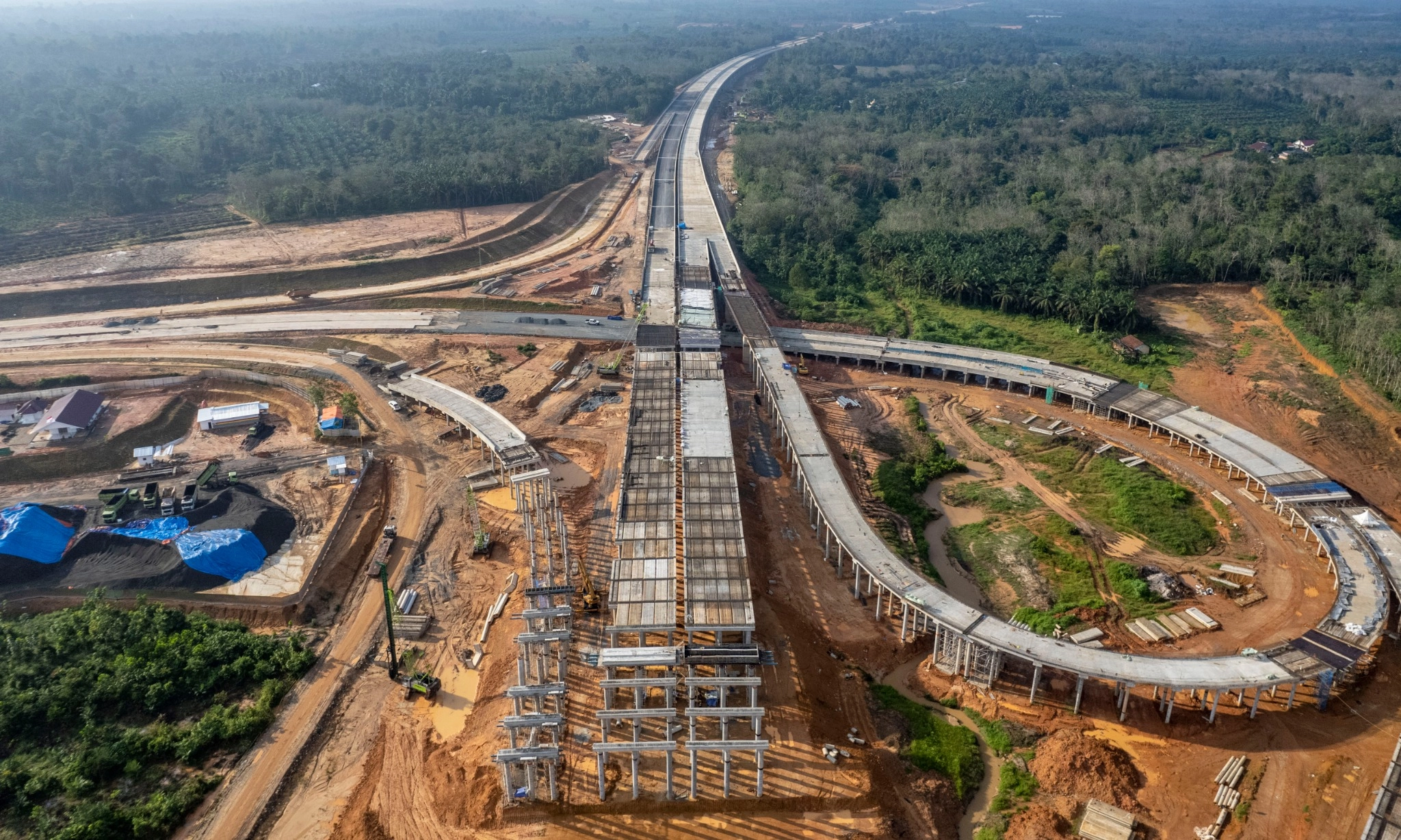 <p id="isPasted">WSBP Suplai Produk Untuk Proyek Tol Baleno Seksi 1 dan 2</p>